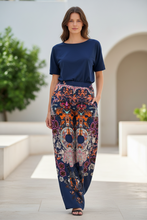 Cargar imagen en el visor de la galería, Pantalón algodón estampado azul marino