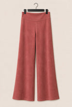 Cargar imagen en el visor de la galería, Pantalon Gamuza Palo de Rosa