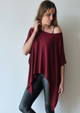 Cargar imagen en el visor de la galería, Polera algodón asimétrica