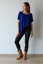 Cargar imagen en el visor de la galería, Polera suelta algodón manga corta