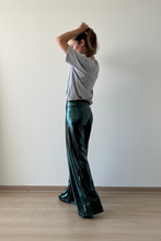 Cargar imagen en el visor de la galería, PANTALON SOFIA VERDE METALIZADO