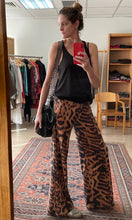 Cargar imagen en el visor de la galería, PANTALON SOFIA ANIMAL PRINT CAFE