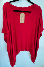 Cargar imagen en el visor de la galería, POLERA ALGODON ASIMETRICA