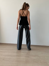 Cargar imagen en el visor de la galería, PANTALON CUERINA NEGRO