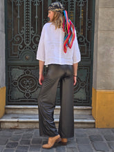 Cargar imagen en el visor de la galería, PANTALON CUERINA NEGRO