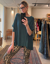 Cargar imagen en el visor de la galería, Polera suelta algodon manga 3/4