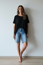 Cargar imagen en el visor de la galería, Polera suelta algodón manga corta