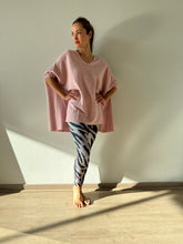 Cargar imagen en el visor de la galería, CHALECO PONCHO ELISA (VARIOS COLORES)