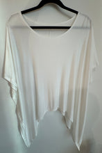Cargar imagen en el visor de la galería, POLERA ALGODON ASIMETRICA