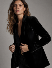 Cargar imagen en el visor de la galería, Blazer Terciopelo Largo Negro