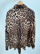 Cargar imagen en el visor de la galería, BLUSA SOFIA ANIMAL PRINT