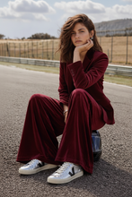 Cargar imagen en el visor de la galería, Pantalon Terciopelo Burdeo