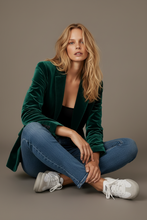 Cargar imagen en el visor de la galería, Blazer Terciopelo Verde Esmeralda
