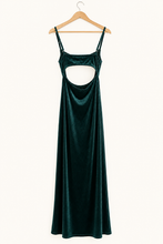 Cargar imagen en el visor de la galería, Vestido largo terciopelo verde – Fran del Solar, vista 4