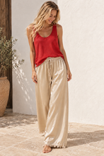 Cargar imagen en el visor de la galería, Pantalón Satinado Beige