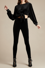 Cargar imagen en el visor de la galería, Legging Terciopelo Negro