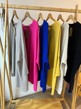 Cargar imagen en el visor de la galería, CHALECO PONCHO ELISA (VARIOS COLORES)