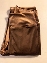 Cargar imagen en el visor de la galería, Legging Terciopelo Café