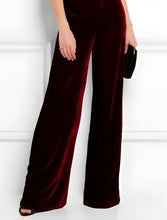 Cargar imagen en el visor de la galería, Detalle pantalón terciopelo burdeo mujer caída pierna ancha palazzo