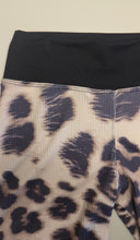Cargar imagen en el visor de la galería, PANTALON SOFIA ANIMAL PRINT CRUDO