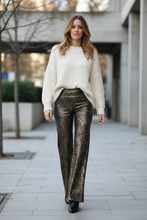 Cargar imagen en el visor de la galería, Pantalon Cuerina Animal Print Dorado