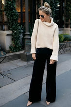Cargar imagen en el visor de la galería, Pantalon Terciopelo Negro