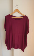 Cargar imagen en el visor de la galería, Polera suelta algodón manga corta