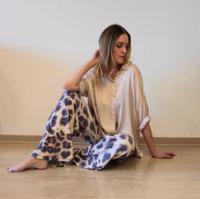 Cargar imagen en el visor de la galería, PANTALON SOFIA ANIMAL PRINT CRUDO