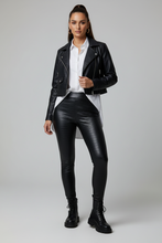 Cargar imagen en el visor de la galería, Legging Cuerina Negra Texturizada
