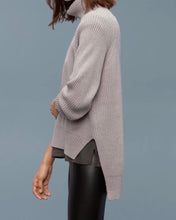 Cargar imagen en el visor de la galería, LEGGING CUERINA NEGRA OPACA