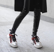 Cargar imagen en el visor de la galería, LEGGING LATEX NEGRA