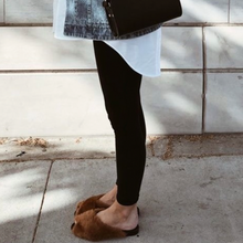 Cargar imagen en el visor de la galería, Legging Terciopelo Negro