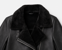 Cargar imagen en el visor de la galería, Chaqueta Biker Negra con Chiporro
