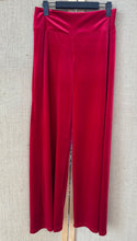 Cargar imagen en el visor de la galería, PANTALON SOFIA TERCIOPELO ROJO ITALIANO
