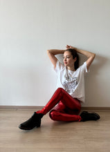 Cargar imagen en el visor de la galería, LEGGING BOMBAI (METALIZADA ROJA)
