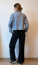 Cargar imagen en el visor de la galería, CHAQUETA JEANS ESTRELLAS
