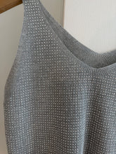 Cargar imagen en el visor de la galería, POLERA BRILLOS
