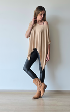 Cargar imagen en el visor de la galería, POLERA ALGODON ASIMETRICA
