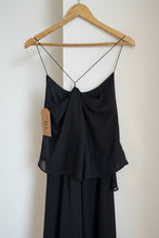 Cargar imagen en el visor de la galería, Vestido largo negro gasa

