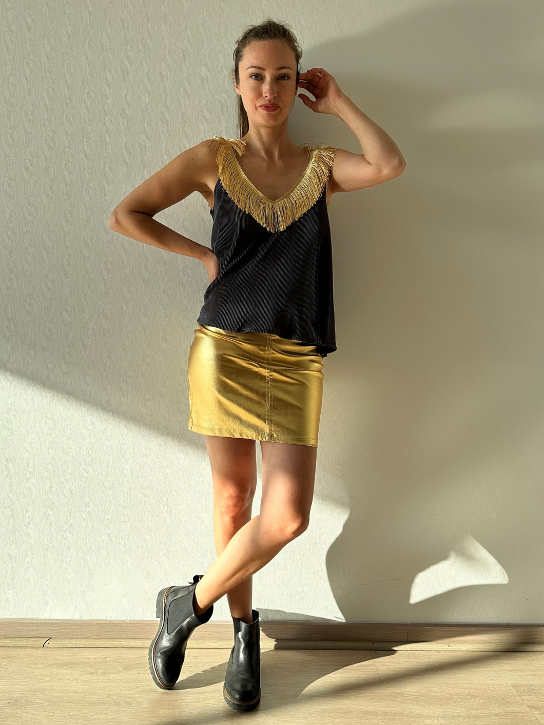 FALDA CORTA DORADA