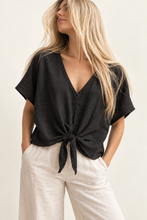 Cargar imagen en el visor de la galería, Blusa Lino Amarras

