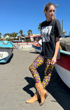 Cargar imagen en el visor de la galería, LEGGING LYCRA ANIMAL PRINT AMARILLA
