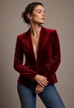 Cargar imagen en el visor de la galería, Blazer Terciopelo Rojo Italiano
