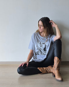 POLERA KATE FUMANDO