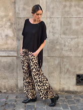 Cargar imagen en el visor de la galería, PANTALON LINO ANIMAL PRINT
