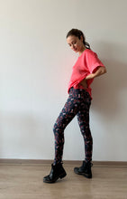 Cargar imagen en el visor de la galería, LEGGING LYCRA PAJARITOS
