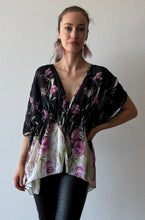 Cargar imagen en el visor de la galería, BLUSA TAPADO SOFÍA
