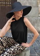 Cargar imagen en el visor de la galería, POLERA ALGODON SIN MANGA
