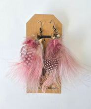 Cargar imagen en el visor de la galería, ARO PLUMAS ROSADAS
