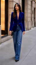 Cargar imagen en el visor de la galería, Blazer Terciopelo Largo Azul Rey
